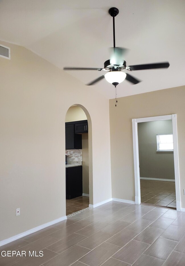 624 Manzanilla Place, El Paso, TX 79928 - photo 4