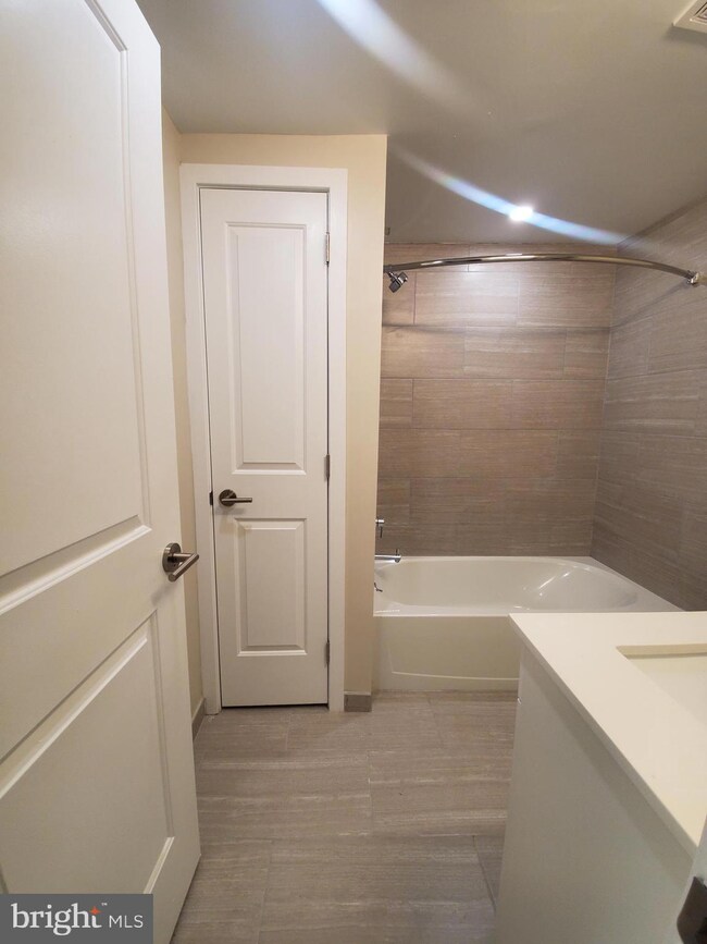 106 W North Ln unit A3, Conshohocken, PA 19428 - photo 4