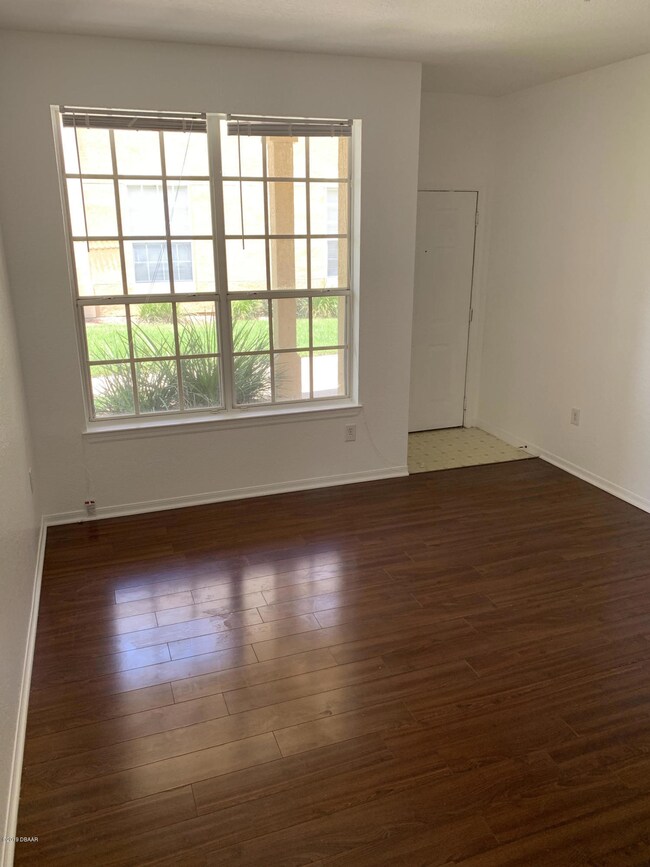 alt condo 11