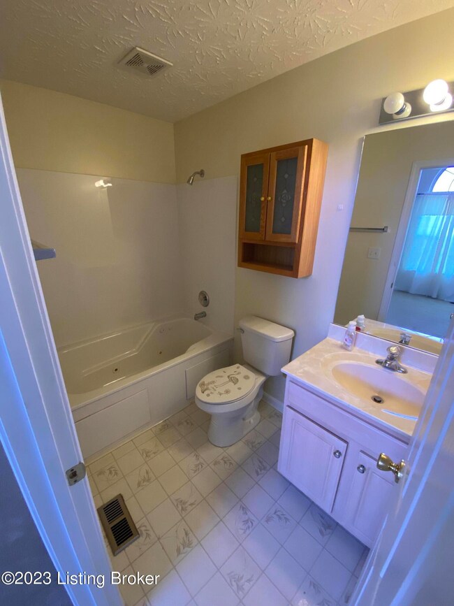 237 Holly Marie Dr, Mount Washington, KY 40047 - photo 7