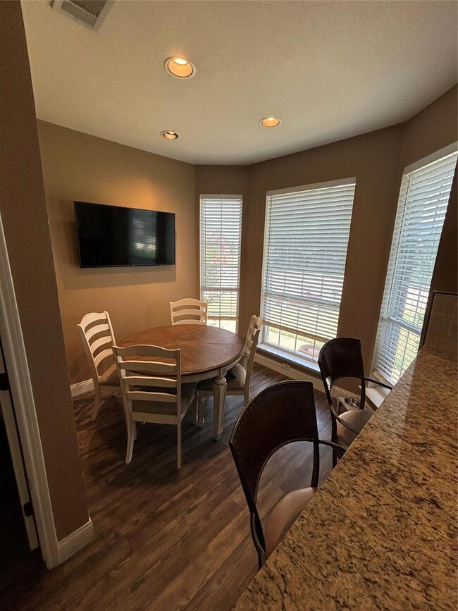 101 Woodrun Ct, Weatherford, TX 76087 - photo 5