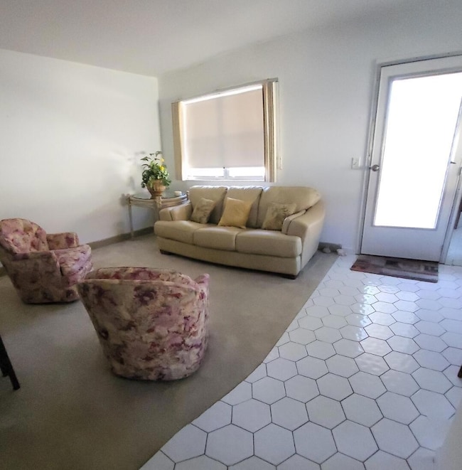 141 Saxony C unit 141, Delray Beach, FL 33446 - photo 4