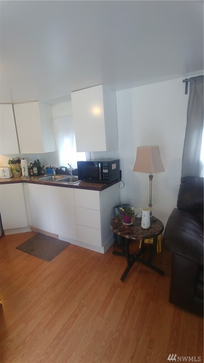 23121 Edmonds Way unit 25, Edmonds, WA 98020 - photo 4