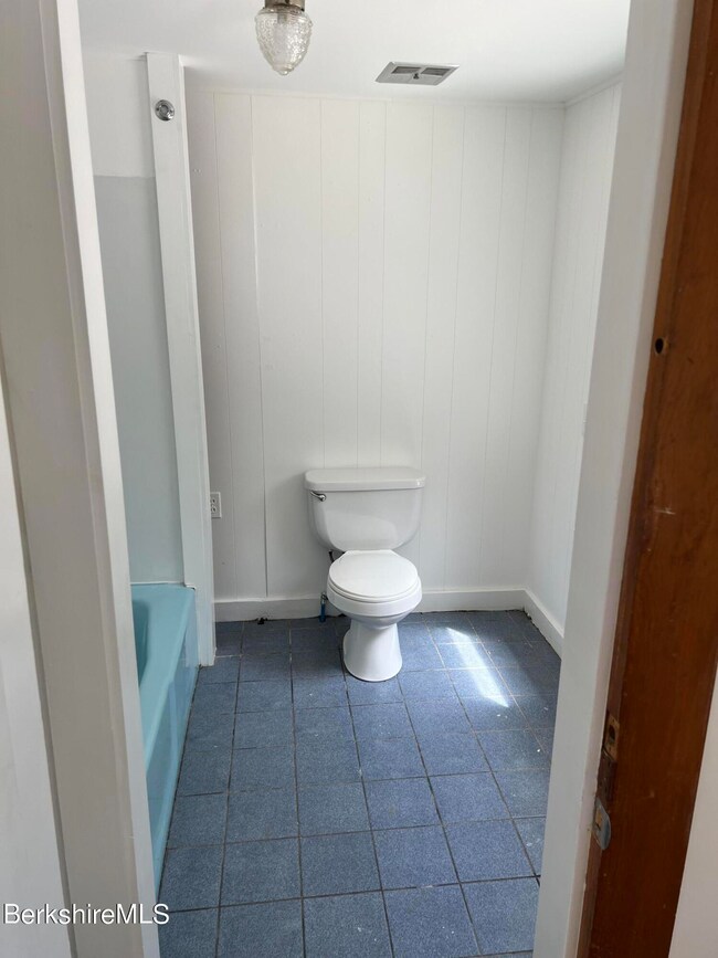 Bathroom.1