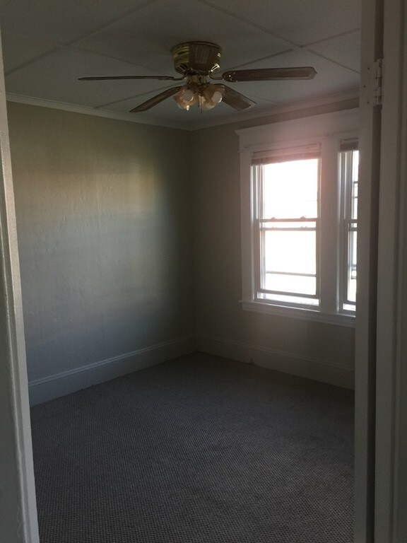 77 Elm St unit 1R, Chicopee, MA 01013 - photo 4