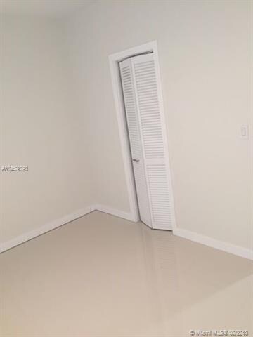7820 Carlyle Ave unit HOUSE, Miami Beach, FL 33141 - photo 5