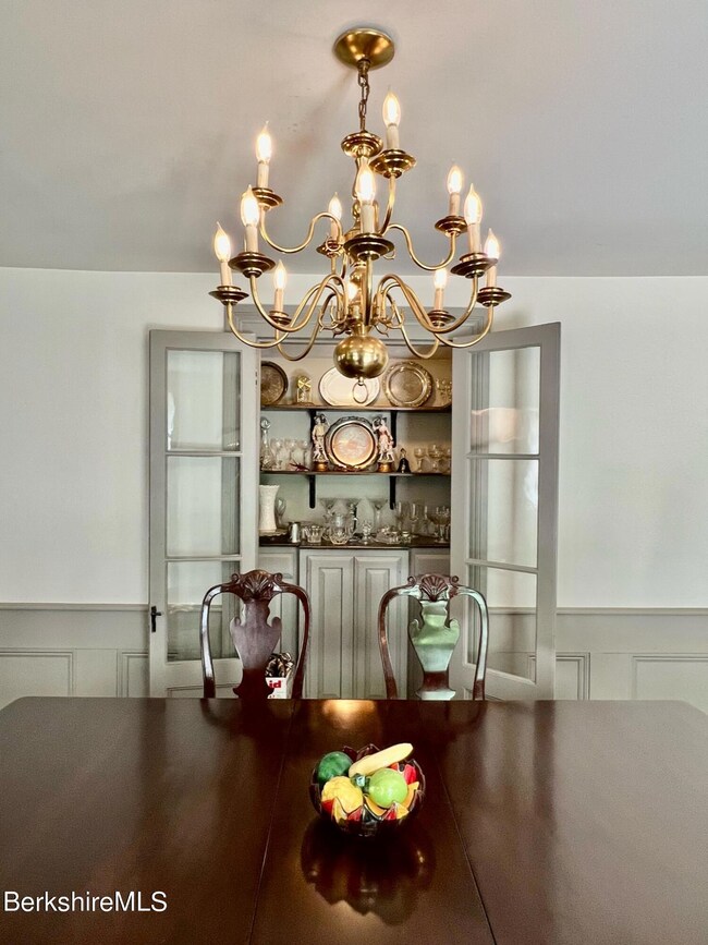 Dining Room Side A