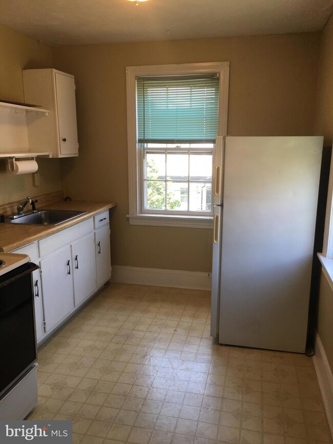 1725 Gilpin Ave unit 3, Wilmington, DE 19806 - photo 5