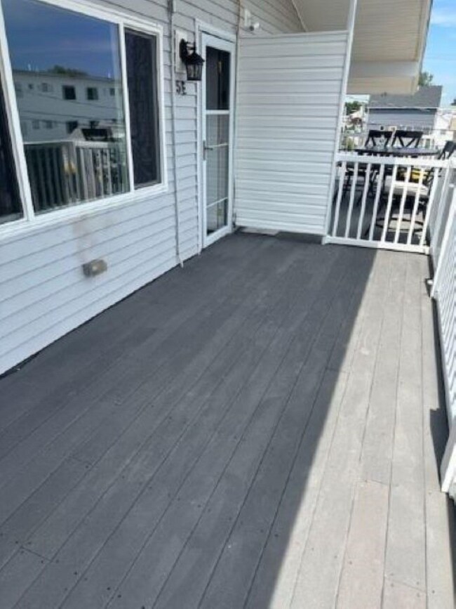 5 Duston Ave unit E, Hampton, NH 03842 - photo 2