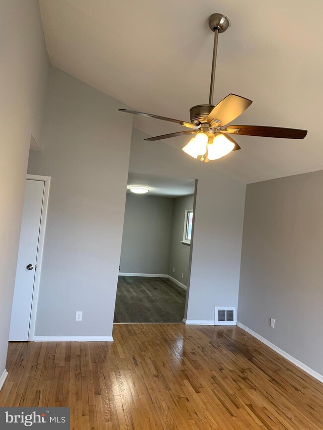 856 Woodlane Rd, Mount Holly, NJ 08060 - photo 2