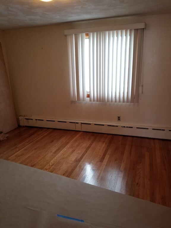 79 Cottage St unit 1, Everett, MA 02149 - photo 4