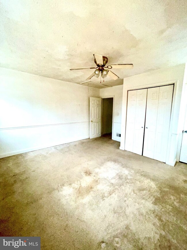 8634 Oakleigh Rd, Parkville, MD 21234 - photo 5