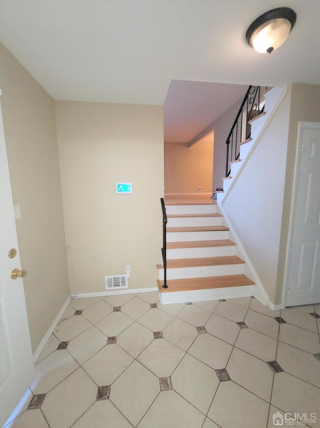 42 Rieder Rd, Edison, NJ 08817 - photo 4