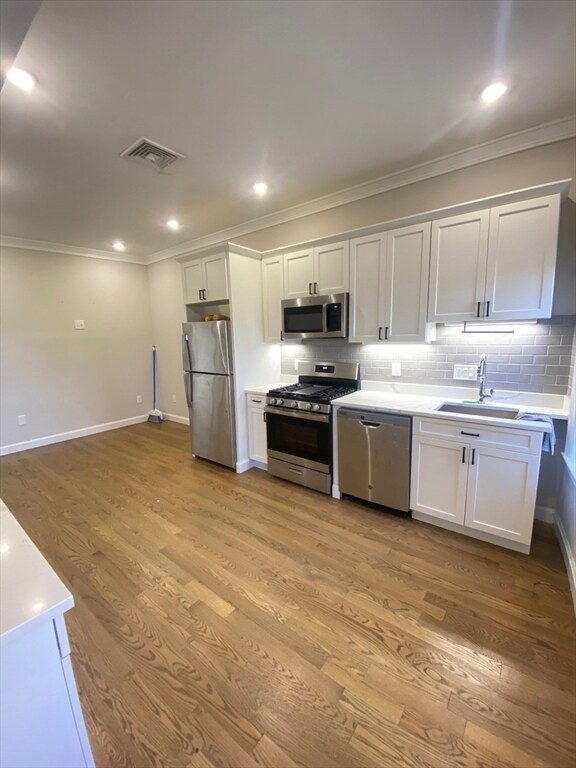 46 Sheridan St unit 2, Boston, MA 02130 - photo 3