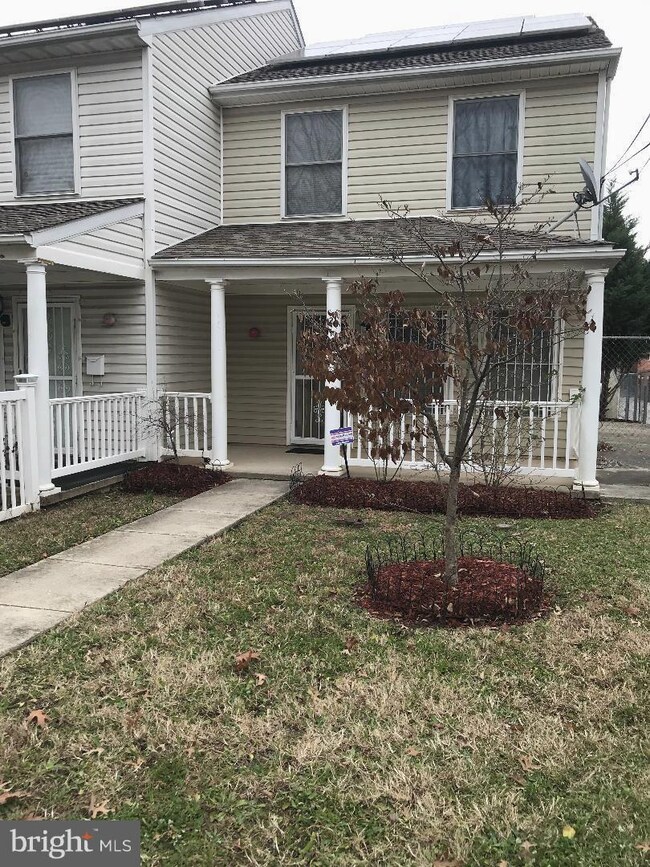 211 54th St NE, Washington, DC 20019 - photo 2