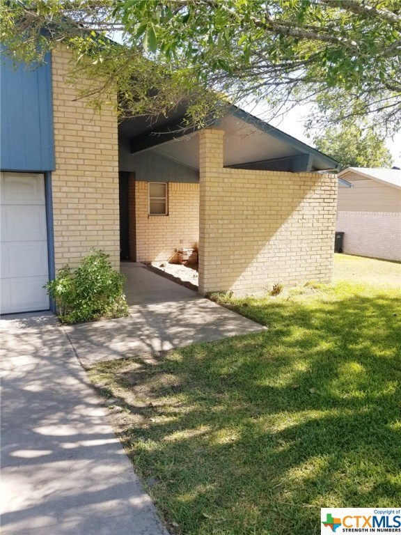1906 Dennis St, Copperas Cove, TX 76522 - photo 2