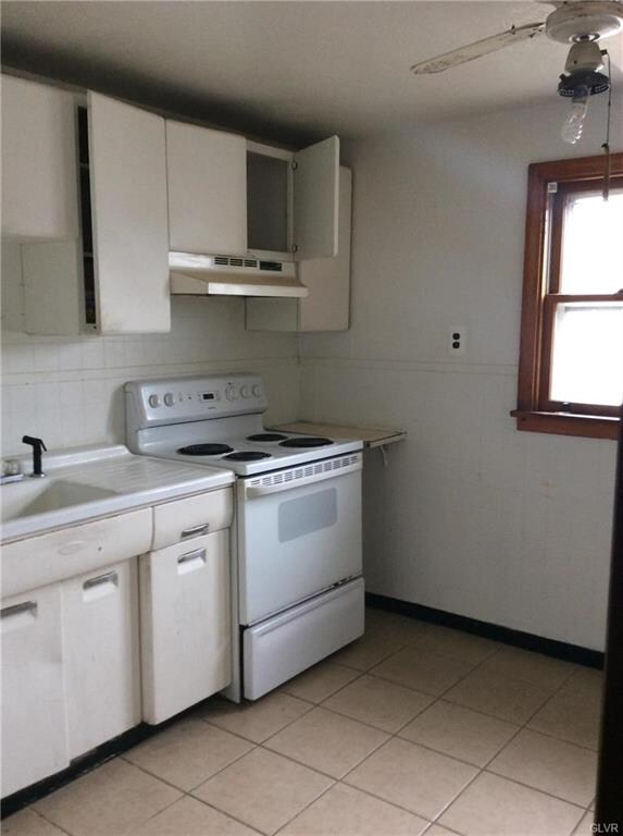 445 E Abbott St, Lansford, PA 18232 - photo 4