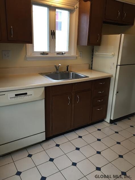 206 Hudson Ave, Rensselaer, NY 12144 - photo 7