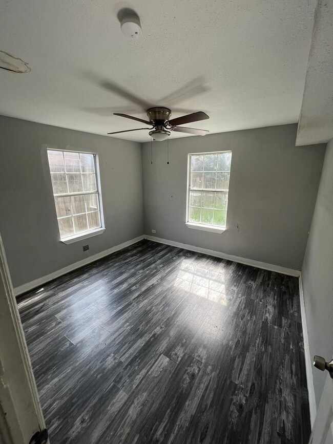 3210 Winbern St unit B, Houston, TX 77004 - photo 3