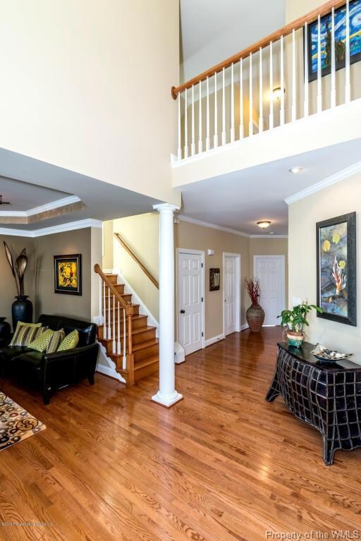 2Story Foyer