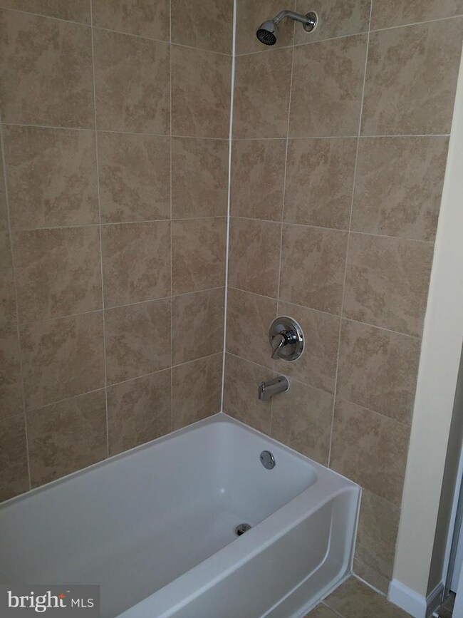 8581 Pioneer Dr, Severn, MD 21144 - photo 5