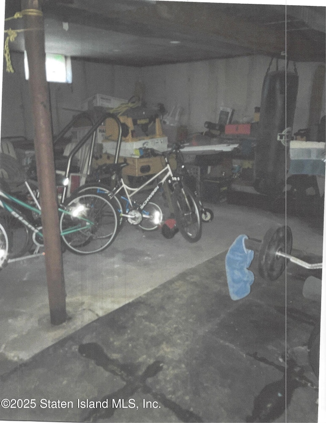 610 Woodrow Rd, Staten Island, NY 10312 - photo 6