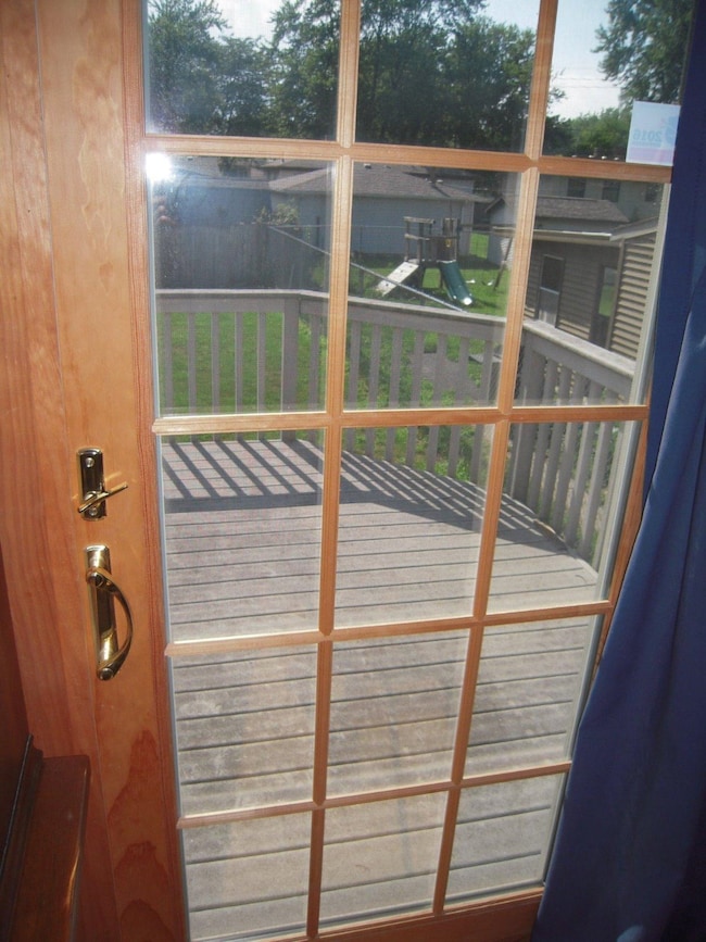 1044 N Rensselaer Ave, Griffith, IN 46319 - photo 7