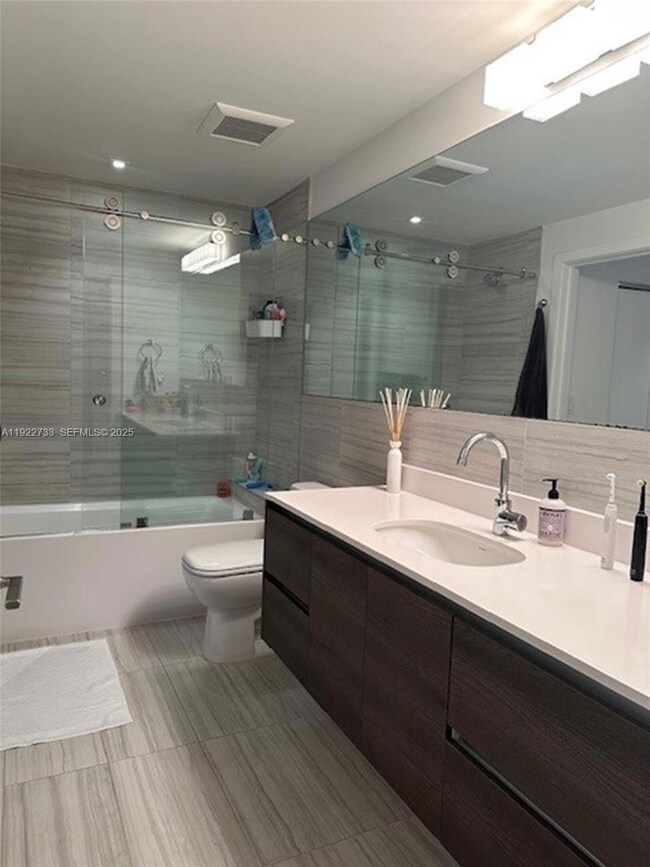 Merrick Manor unit 705, Coral Gables, FL 33146 - photo 4