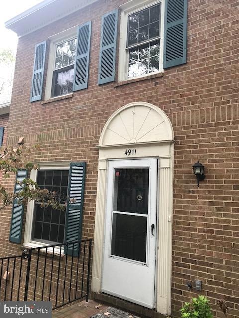 4911 7th Rd S unit 4911, Arlington, VA 22204 - photo 2