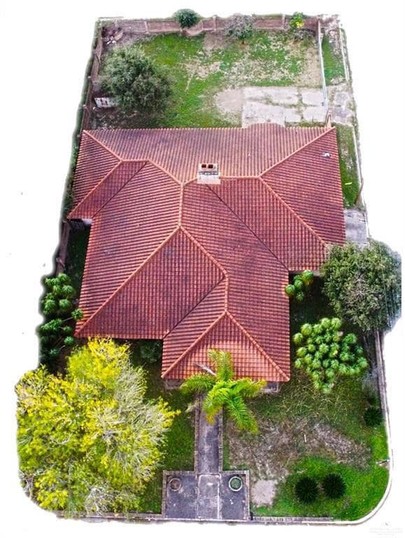 301 S 7th St, Donna, TX 78537 - photo 2