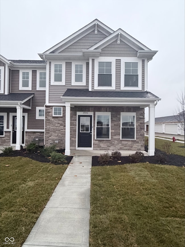 19570 Northwest Dr, Carmel, IN 46074 - photo 2