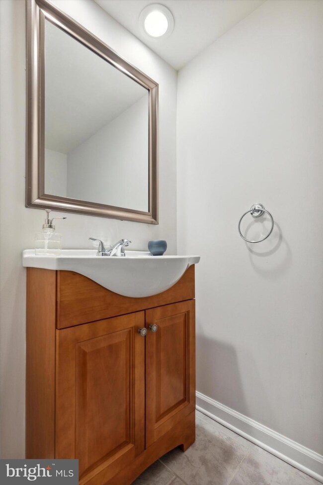 192 W Wayne Ave unit 1A, Wayne, PA 19087 - photo 5