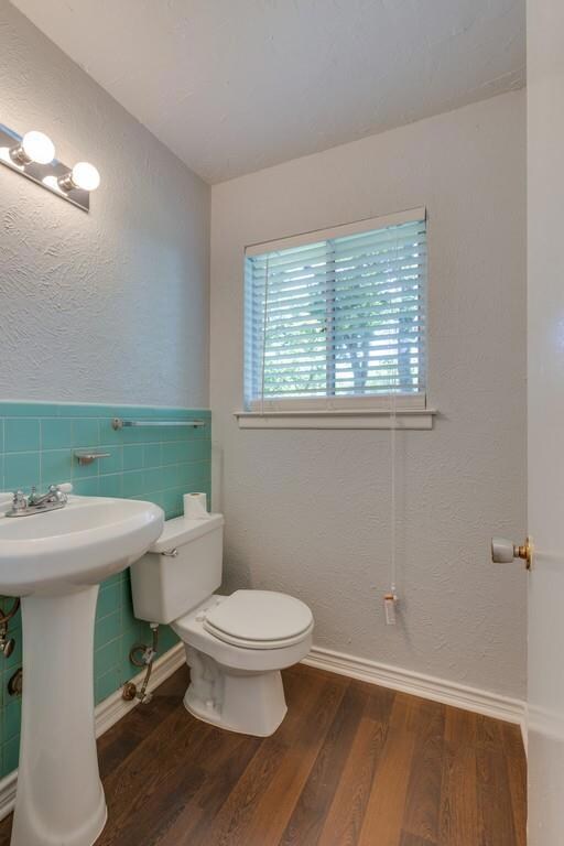 745 W Cedar St, Hurst, TX 76053 - photo 7