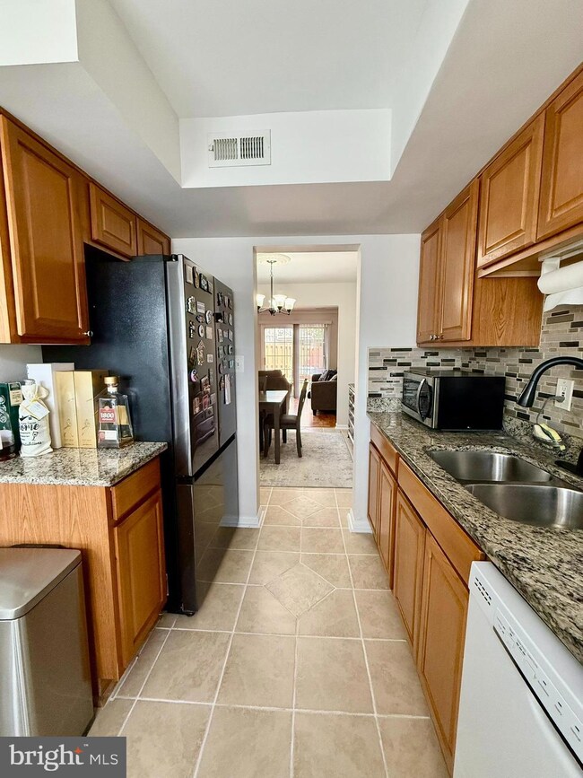 15574 Traverser Ct, Woodbridge, VA 22193 - photo 6