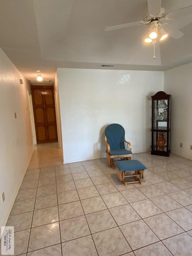 316 W Merida St, Weslaco, TX 78599 - photo 4