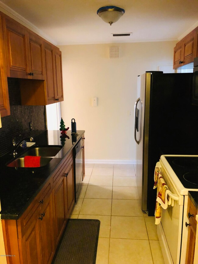 5066 Kerle St, Jacksonville, FL 32205 - photo 3