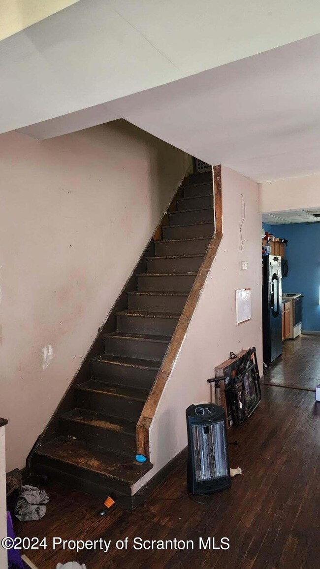 1346 Monsey Ave, Scranton, PA 18509 - photo 7