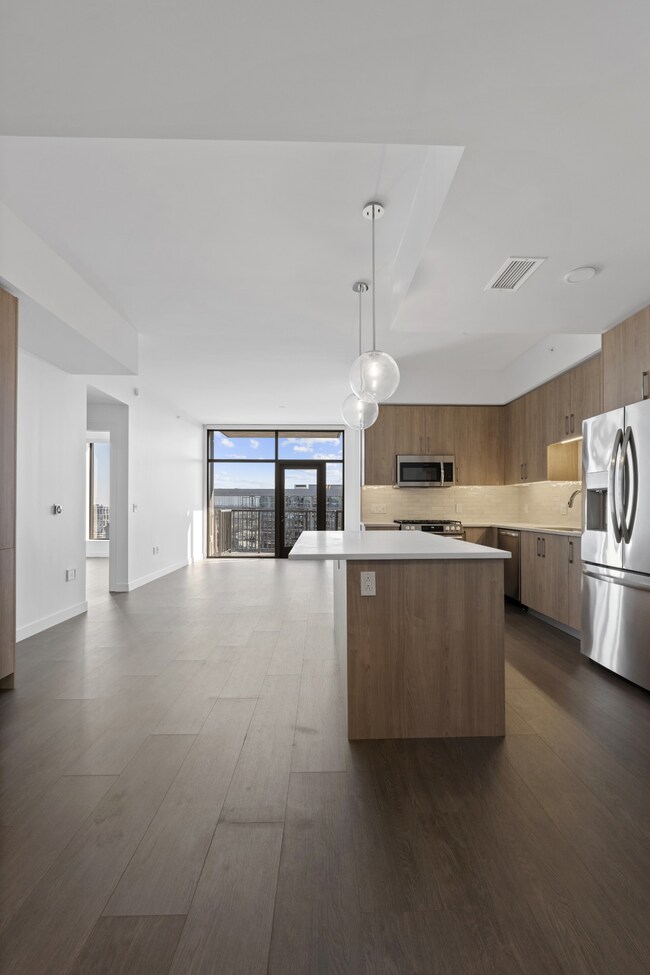 Pullman at Gulch Union unit A10 (B), Nashville, TN 37203 - photo 2