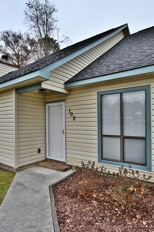 100 Quality Ln, Jacksonville, NC 28540 - photo 4