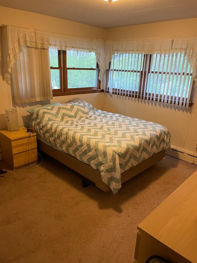 427 Keller Ave, Waukegan, IL 60085 - photo 5