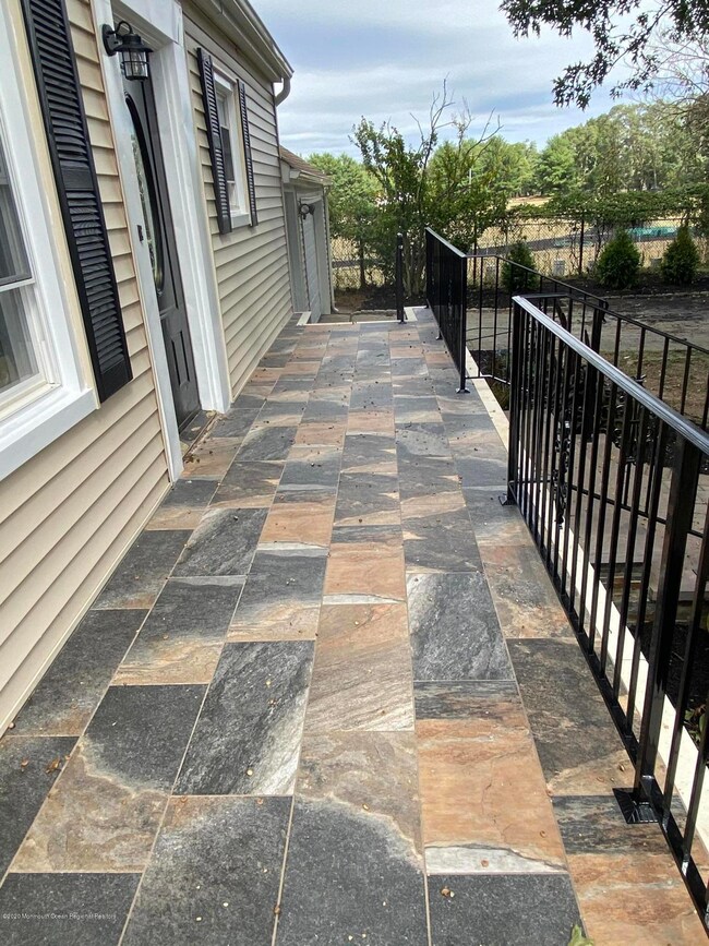 40 Locust Ave, Eatontown, NJ 07724 - photo 3