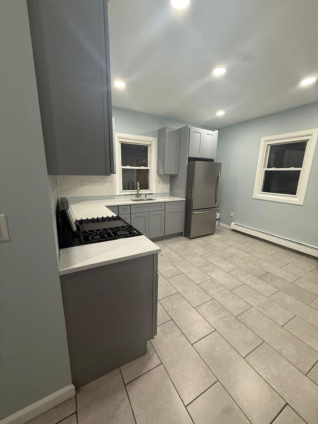 100 Rosa Parks Blvd unit 1, Paterson, NJ 07501 - photo 2