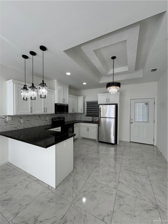 913 N Blair Ave unit 3, Edinburg, TX 78541 - photo 3