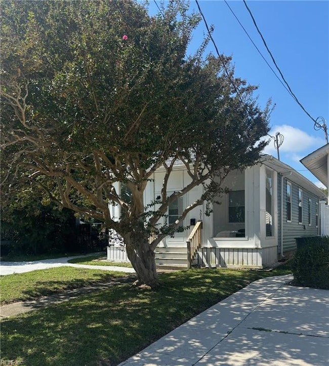 307 N First St, Hampton, VA 23664 - photo 2