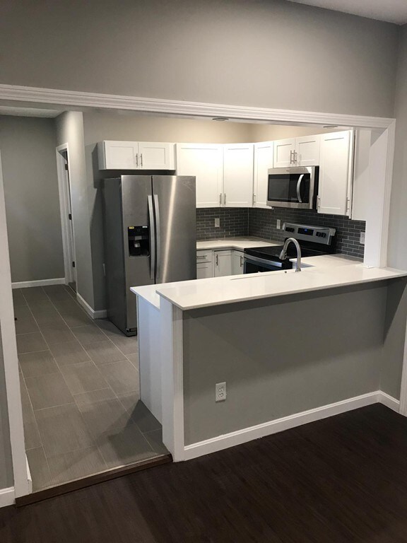 8 5th Ave unit 10, Haverhill, MA 01830 - photo 2