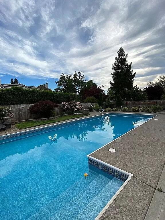 2470 Greenridge Dr unit 3, Medford, OR 97504 - photo 2