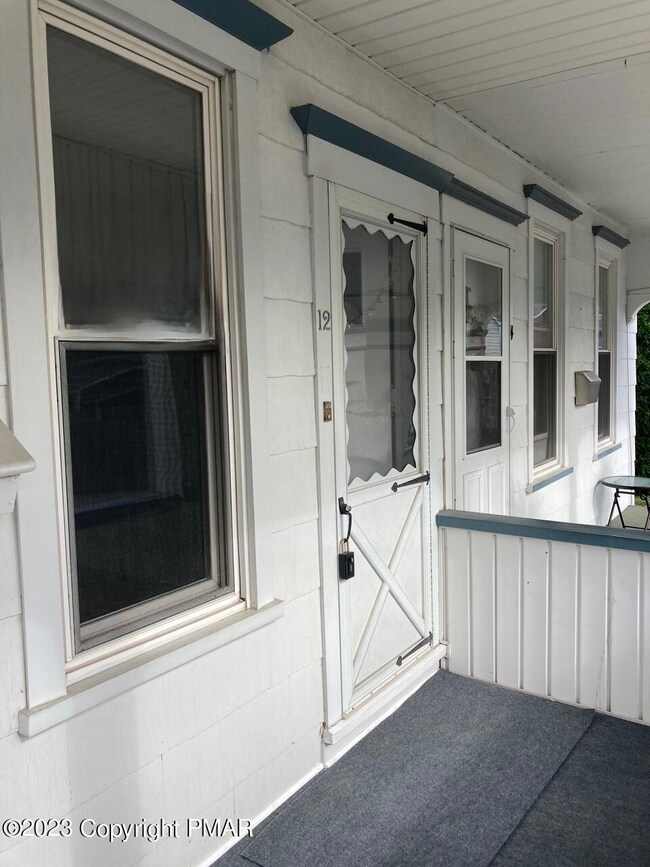 12 B St, Pen Argyl, PA 18072 - photo 7