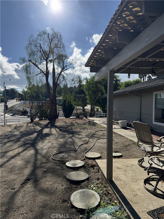 15521 Saddleback Rd, Riverside, CA 92506 - photo 6