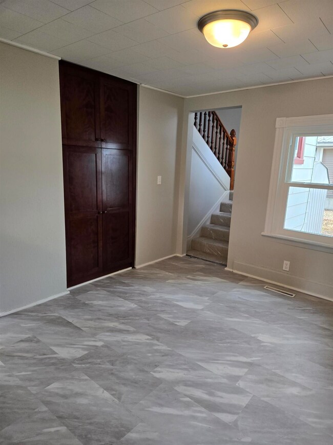 130 5th Ave E, Cresco, IA 52136 - photo 6