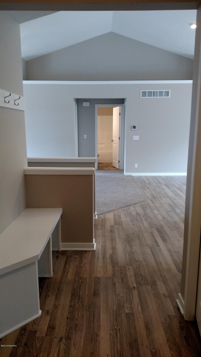 11863 Hickoryrow Dr, Holland, MI 49424 - photo 7